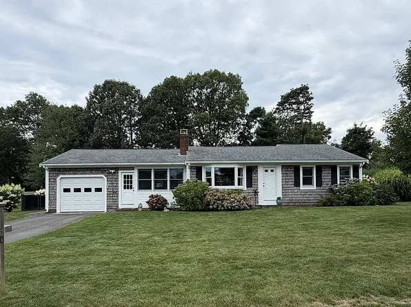 15 Buckwood Dr, South Yarmouth, MA 02664