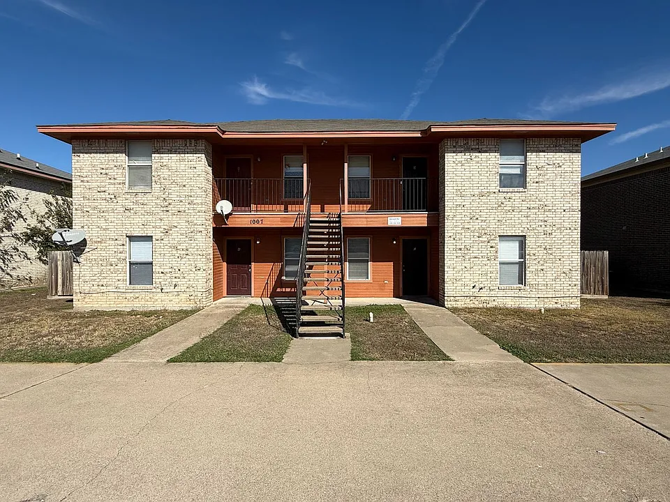 1007 Circle M Dr #A