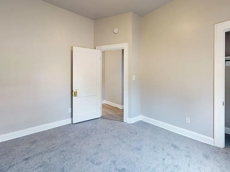 2236 Penn Pl NE — Photo 3