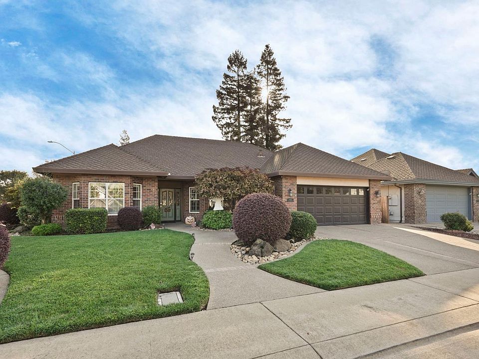 1st image of 438 Cork Oak Way