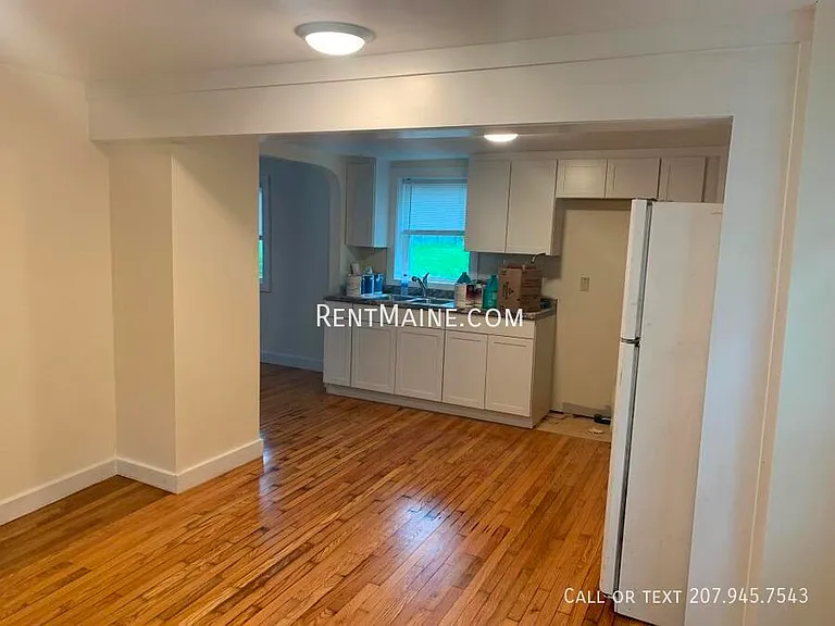 558 S Main St — Photo 5