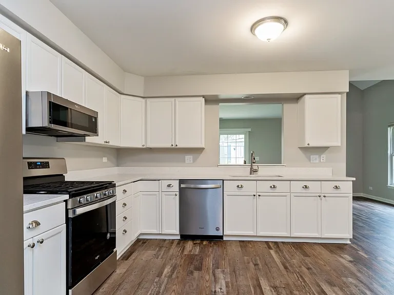 1522 Laurel Oaks Dr — Photo 2