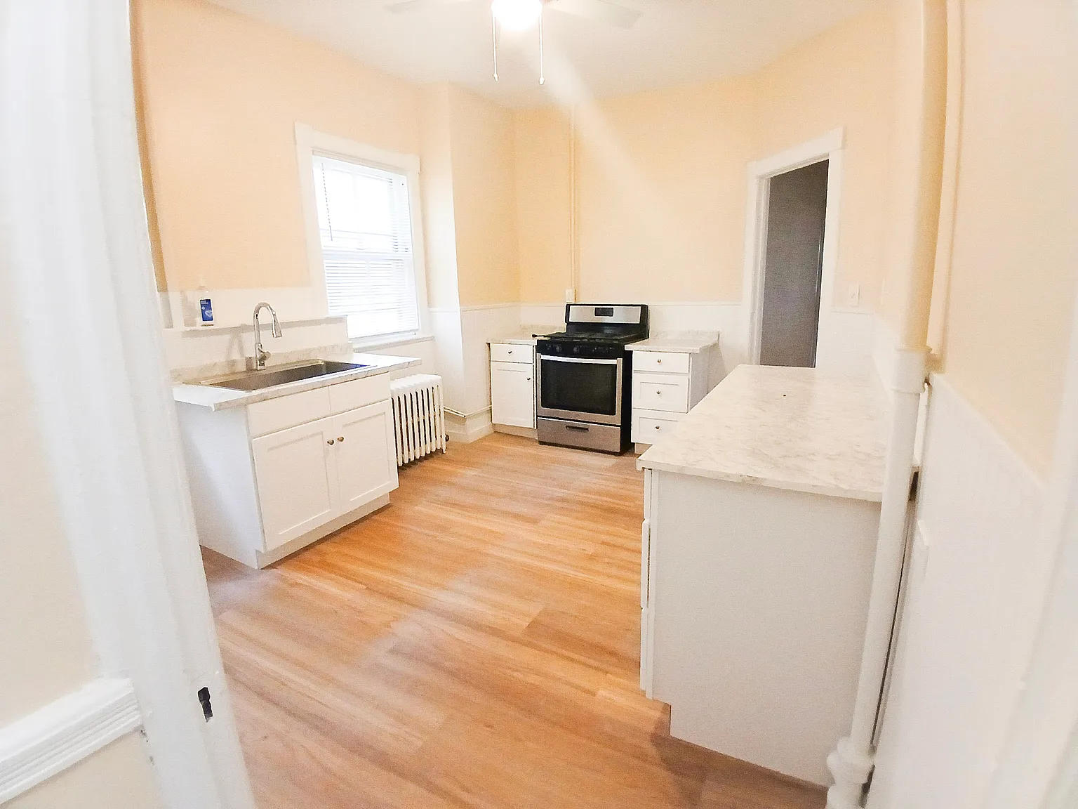475 Hamilton St — Photo 2