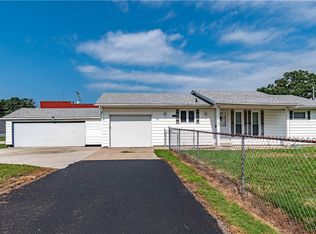 261 S Smith St, Forsyth, IL 62535