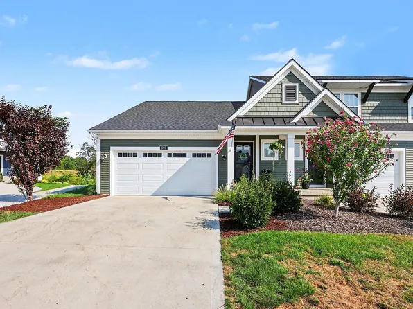 1707 Thyme Dr, Byron Center, MI 49315