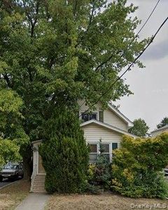 47 Wood Street, Lynbrook, NY, 11563