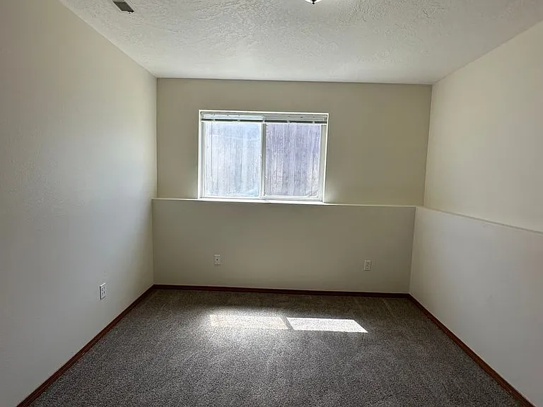 419 N Arbutus Ave — Photo 28
