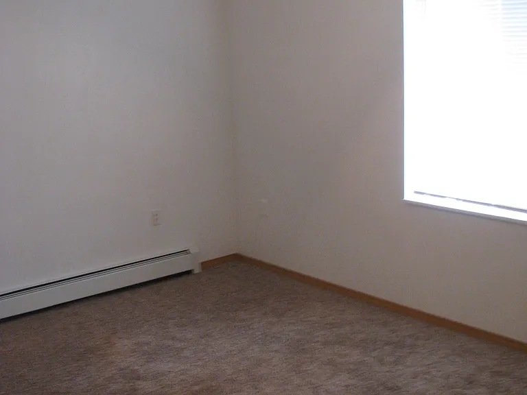 1270 Broadway St — Photo 5