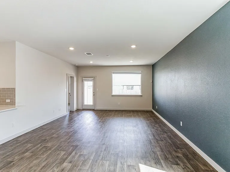 217 Greens Bayou Trl — Photo 6