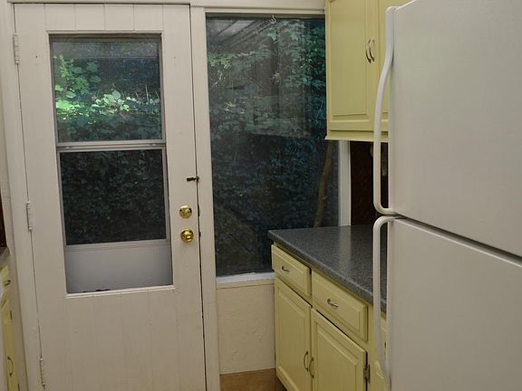 3rd image of 4149 Jomandowa Dr