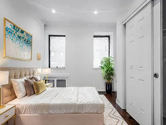 5th image of 338 E 55th St APT 3A