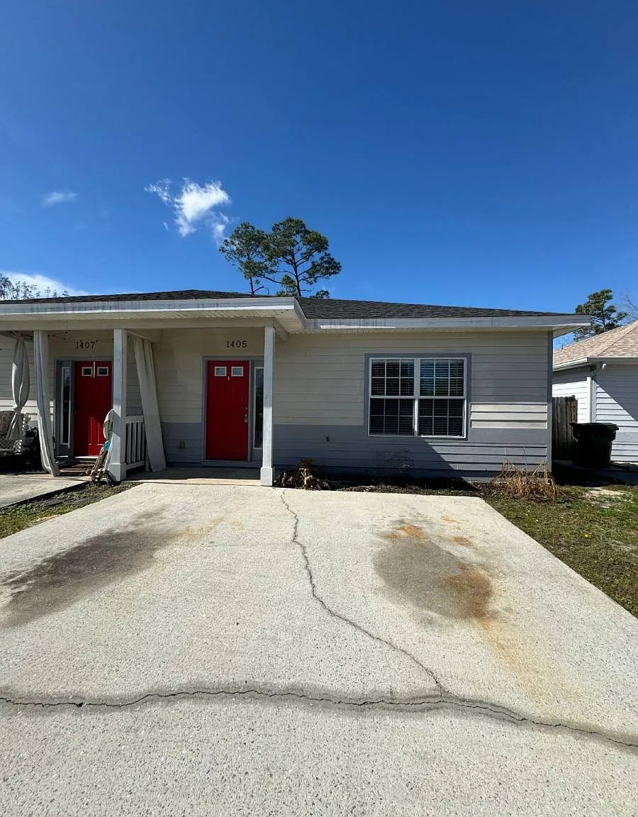 1405 E 14th St #1 in Lynn Haven, FL 32444 — Photo 1