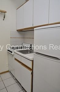 2nd image of 324 E 59th St APT 2C