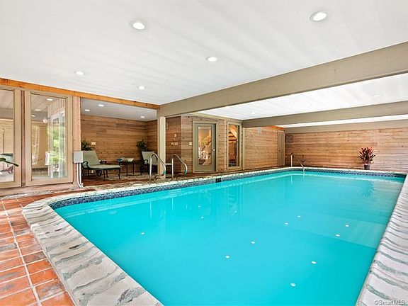5th image of 37 Forest Hills Dr