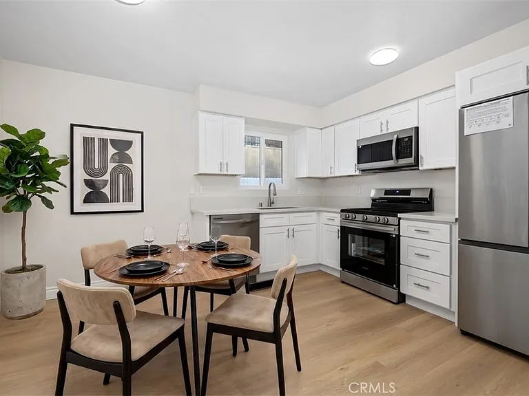 1009N N Parton St — Photo 7