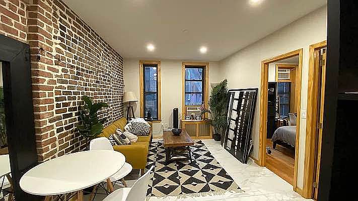 1st image of 83 Bayard St #1