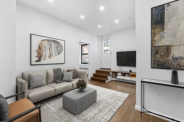 Rented by REAL New York | media 15