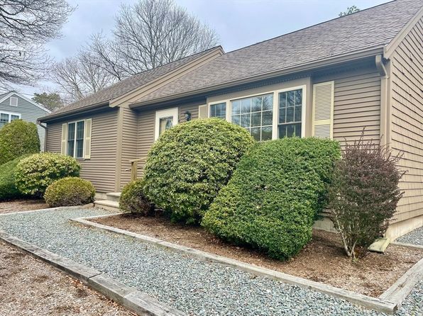 144 Sudbury Ln, Barnstable, MA 02630
