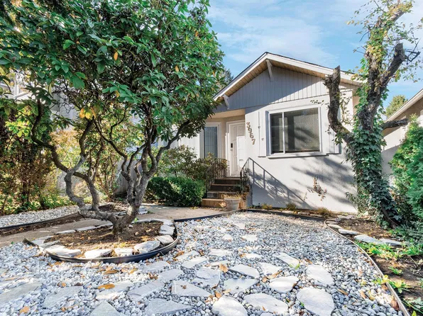 3967 Dunbar St, Vancouver, BC V6S 2E3