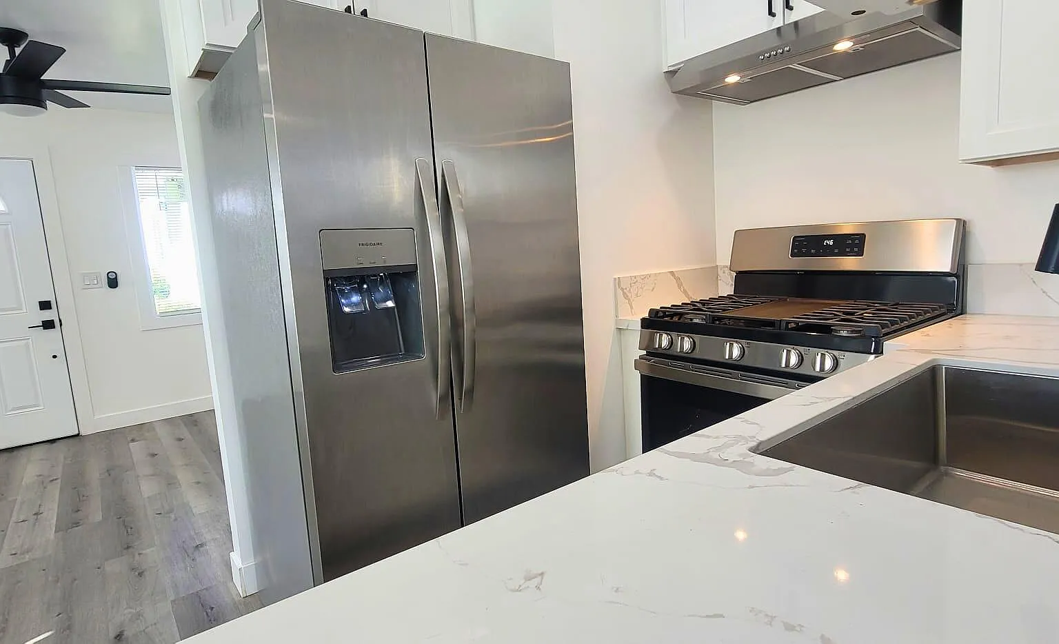 2 bed, $3,250 — Photo 2