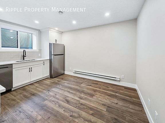 4th image of 2614R 28th Ave SW #2614R
