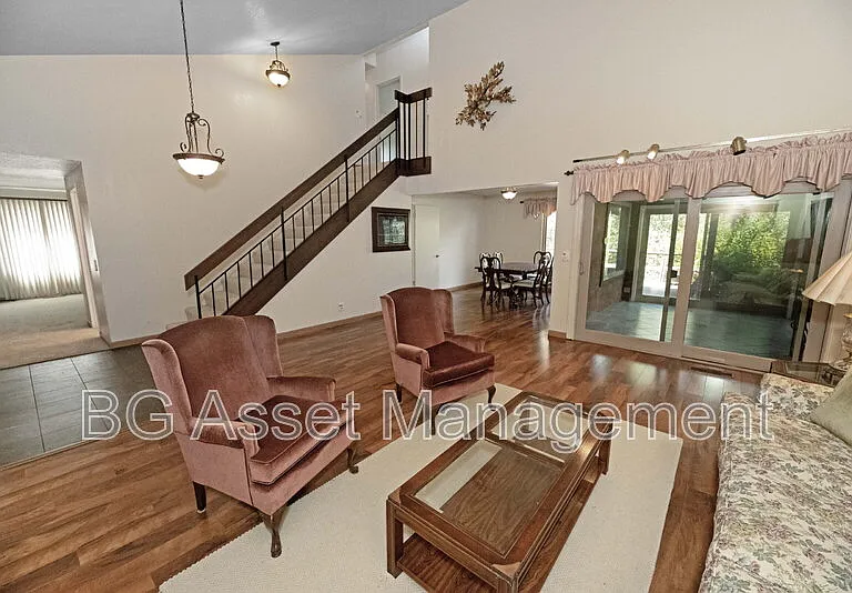 1830 Weir Dr — Photo 4