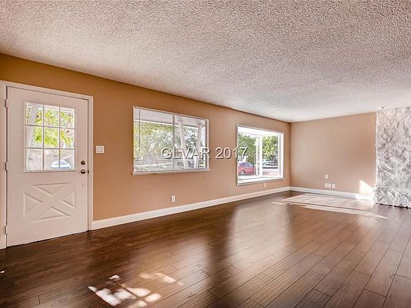 3rd image of 801 Slayton Dr