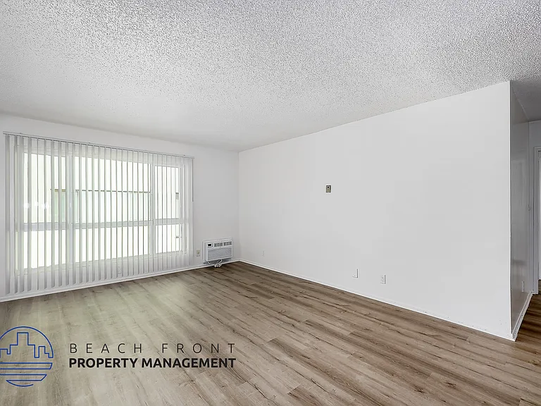 464 S. Berendo St. — Photo 25