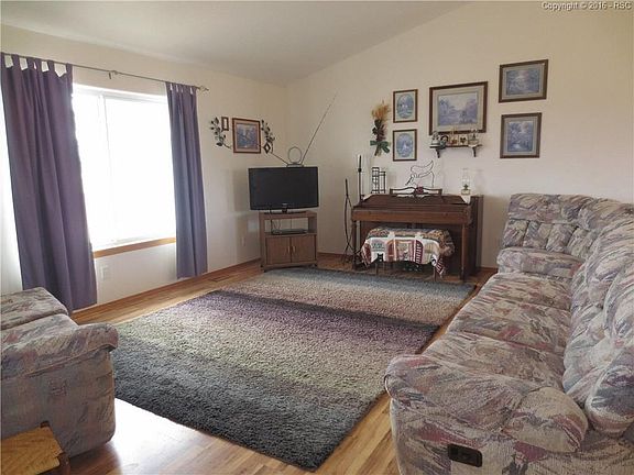 Nice Living Room with Vaulted Ceiling!