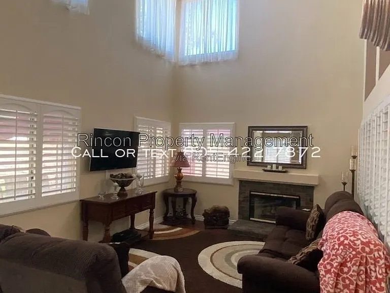 2303 Otter Creek Ln — Photo 1