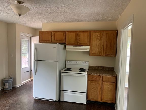 4th image of 314 Jarrell St
