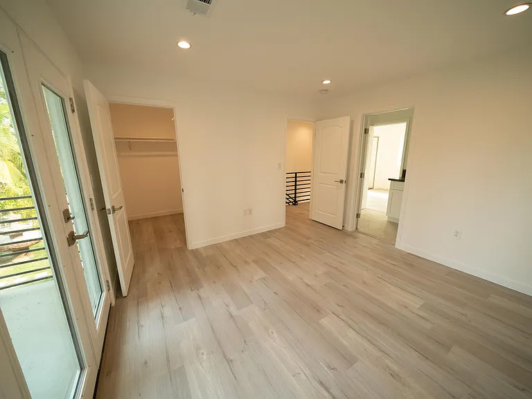 21863 Woodland Crest Dr — Photo 11