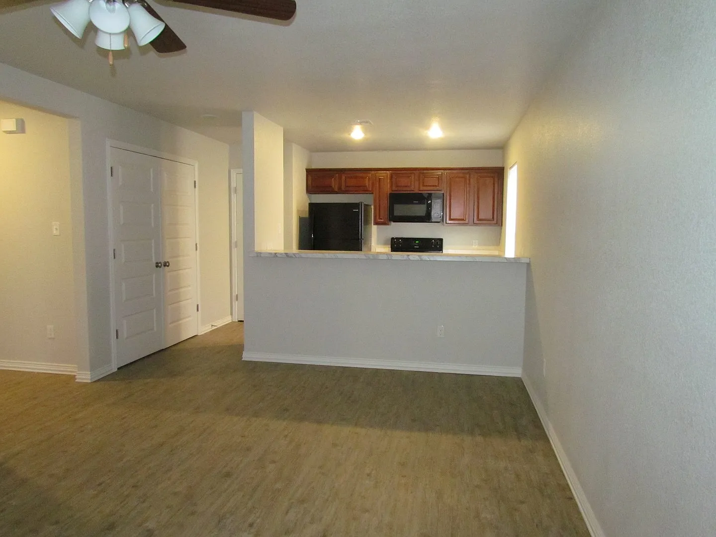 S.F. Ballena-Texas Road Complex — Photo 4