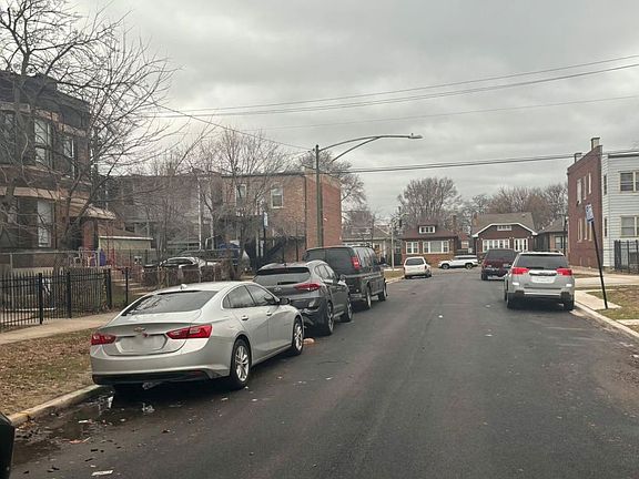 5th image of 1758 E 72nd Pl