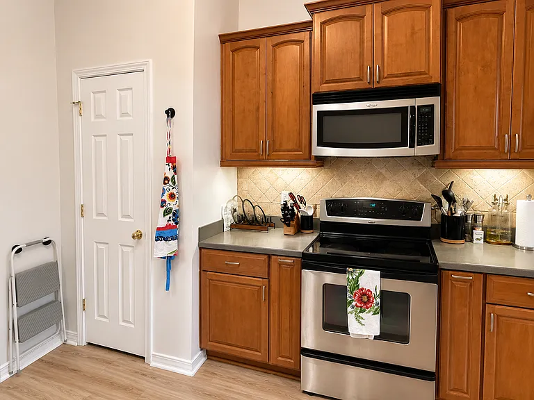 9655 Parker Lake Cir — Photo 17