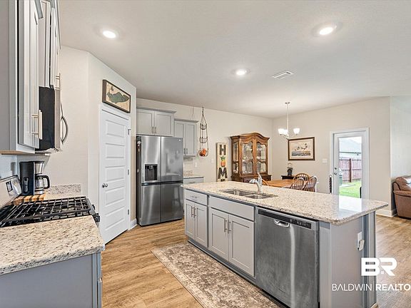 3rd image of 9667 Volterra Ave