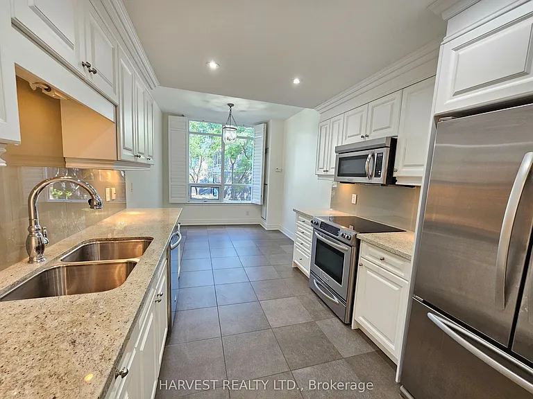 23 Rean Dr #203 — Photo 3