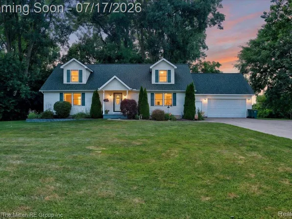 40162 Alden Rd, Van Buren Township, MI 48111