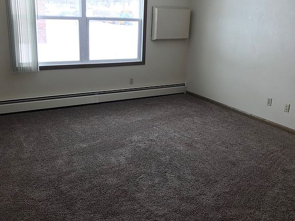 4th image of 1510 University Dr SE APT 1