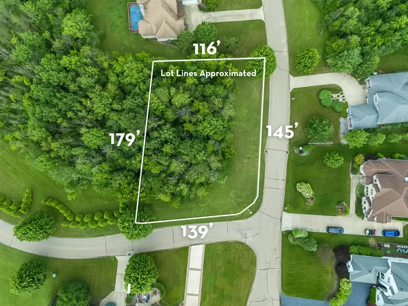 Highfield Beach Dr #43, South Haven, MI 49090