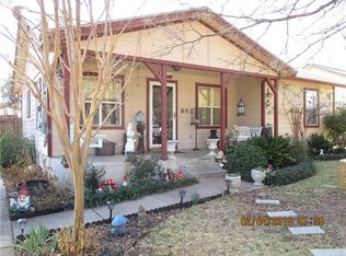 802 W 8th St, Georgetown, TX 78626