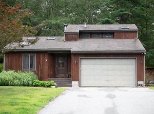 485 Mohawk Dr, Westport, MA 02790