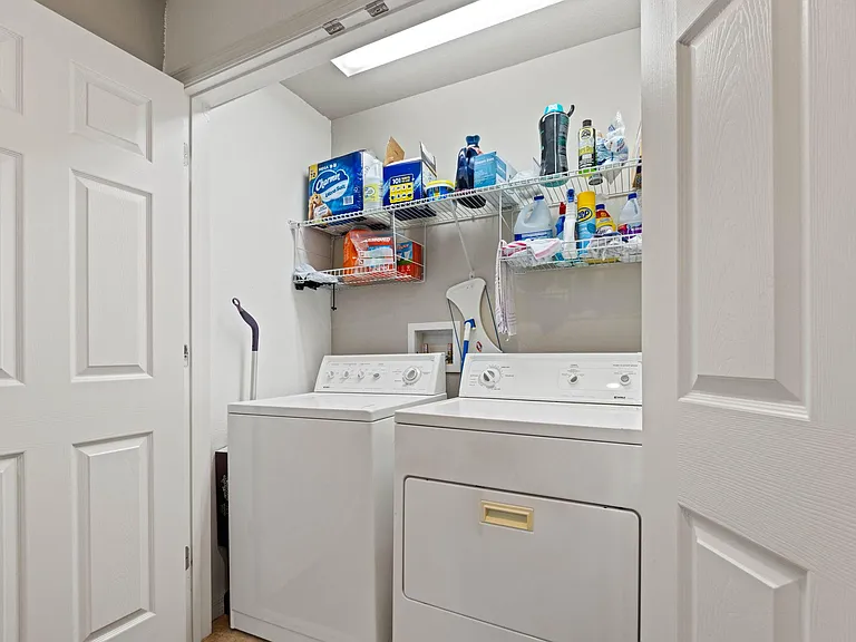 6917 Woodchase Glen Dr — Photo 26