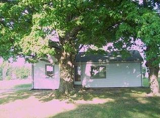 101 Eaton St, Galien, MI 49113