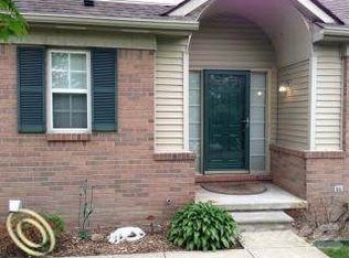 108 Daniel Ave, Westland, MI 48186