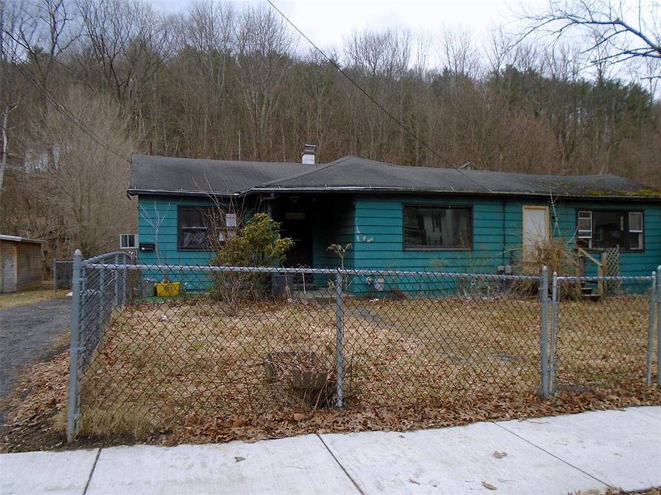 1st image of 16 Brook Ave