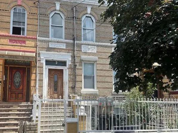 233 Sheridan Avenue image 1 of 1