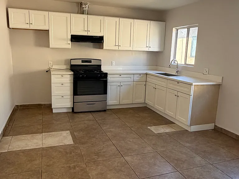 8820 Tobias Ave — Photo 3
