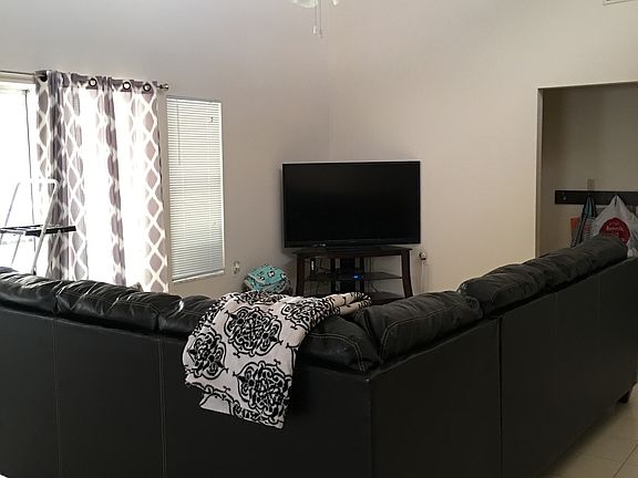 GREAT ROOM 2