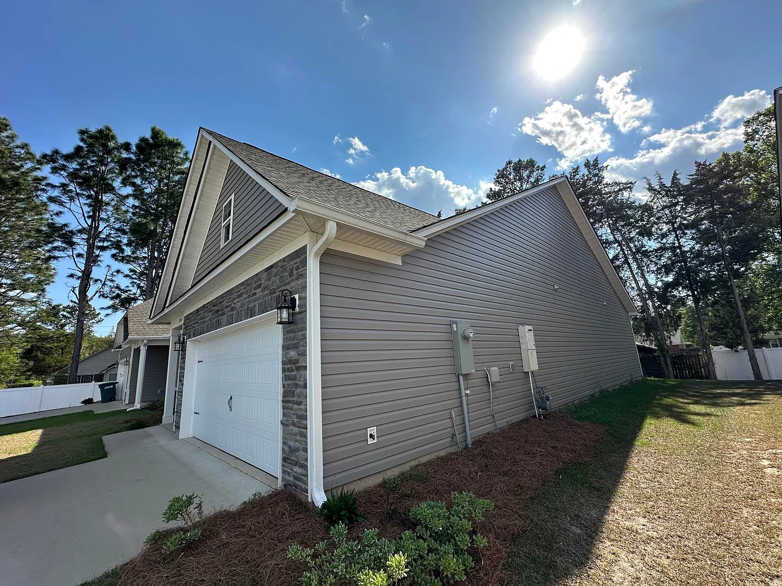 3 bed, 1536 sqft, $1,750 — Photo 2